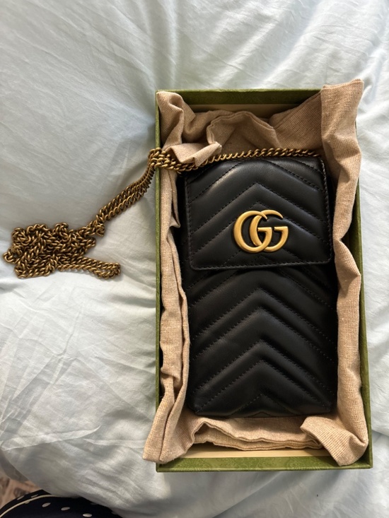 GG Marmont mini shoulder bag in black leather | GUCCI® US Gucci GG Marmont Shoulder Bag in Black